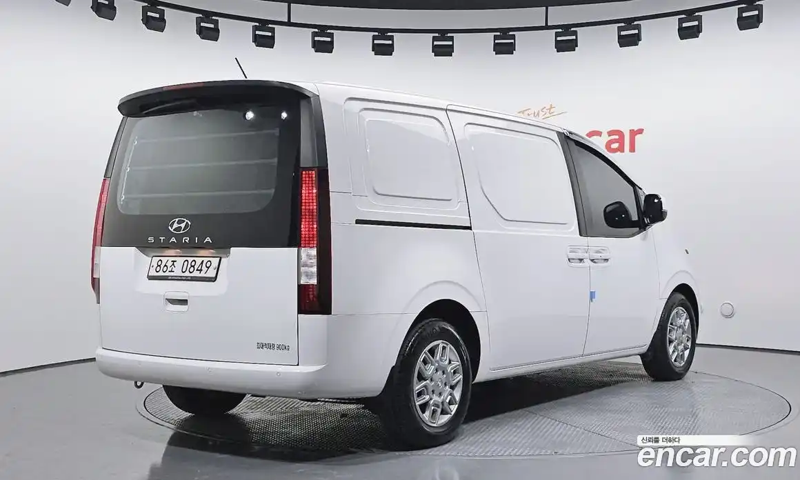 Hyundai Staria 2022 2.2 Автомат в Москве № 126025, фото 3