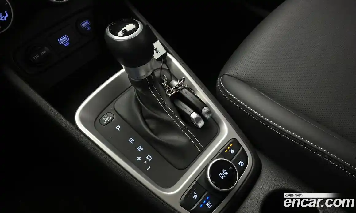 Hyundai Venue 2021 1.6 Автомат в Москве № 126169, фото 7