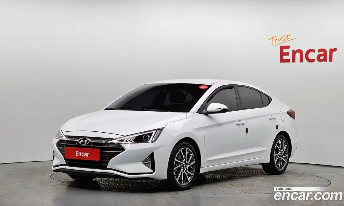 Hyundai Avante 2019 1.6 Автомат в Москве № 130454, фото 13