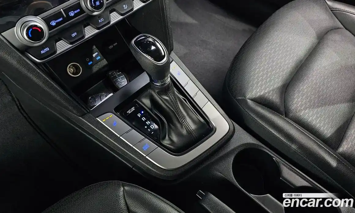 Hyundai Avante 2019 1.6 Автомат в Москве № 130454, фото 14