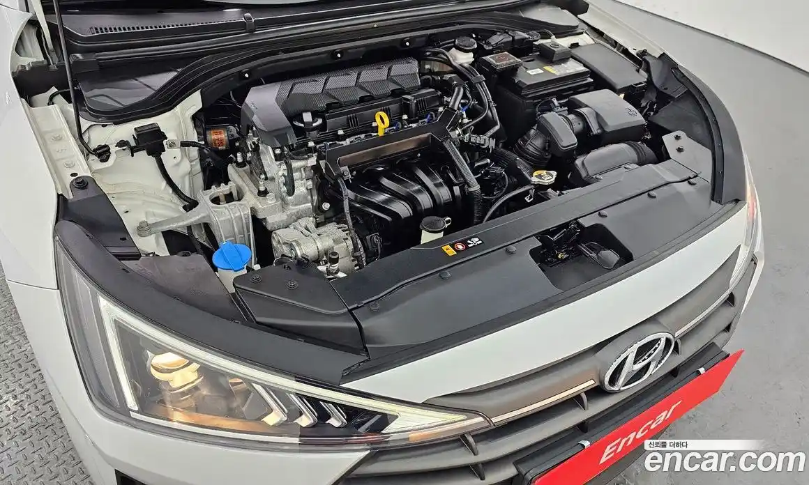 Hyundai Avante 2019 1.6 Автомат в Москве № 130454, фото 3