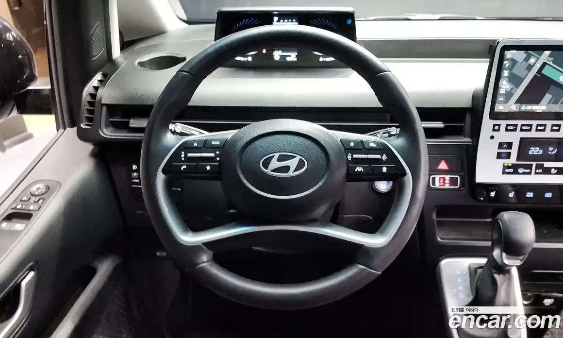 Hyundai Staria 2025 3.5 Автомат в Москве № 130674, фото 3