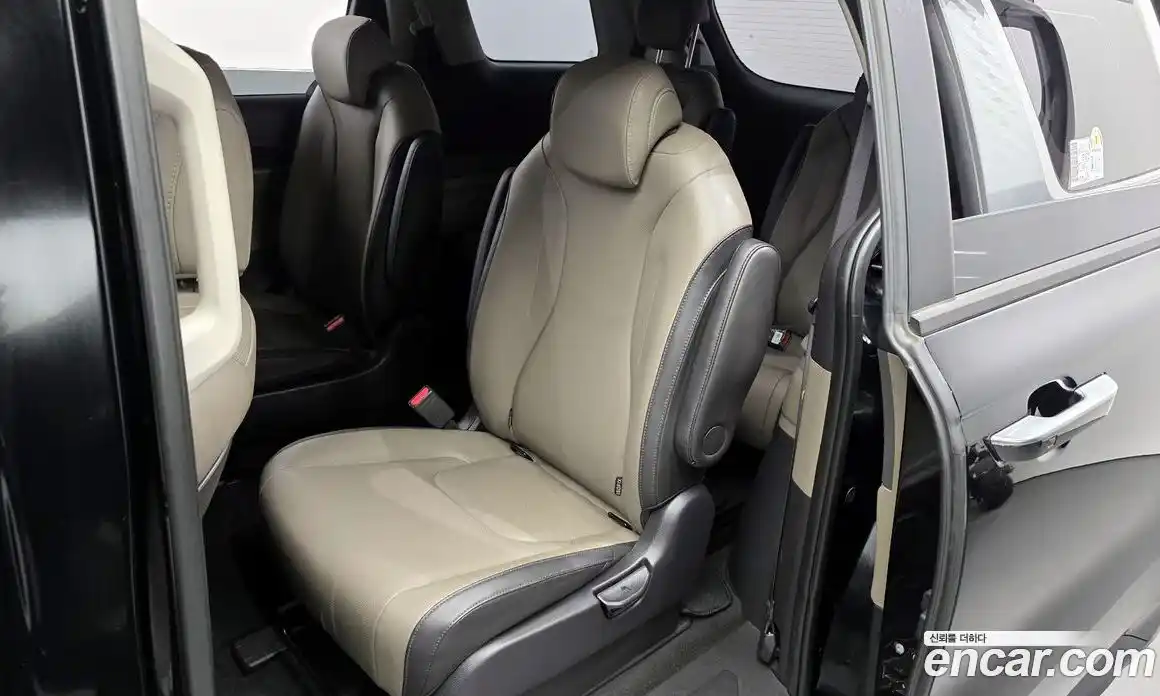 Kia Canival 2024 2.2 Автомат в Москве № 132052, фото 11