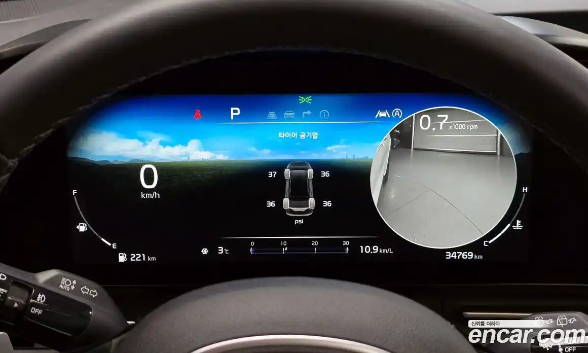 Kia Canival 2023 2.2 Автомат в Москве № 132999, фото 15