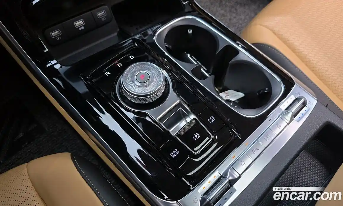 Kia Canival 2023 2.2 Автомат в Москве № 132999, фото 16