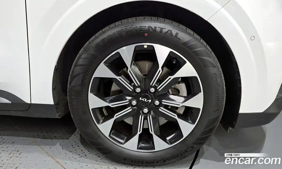 Kia Canival 2023 2.2 Автомат в Москве № 132999, фото 7