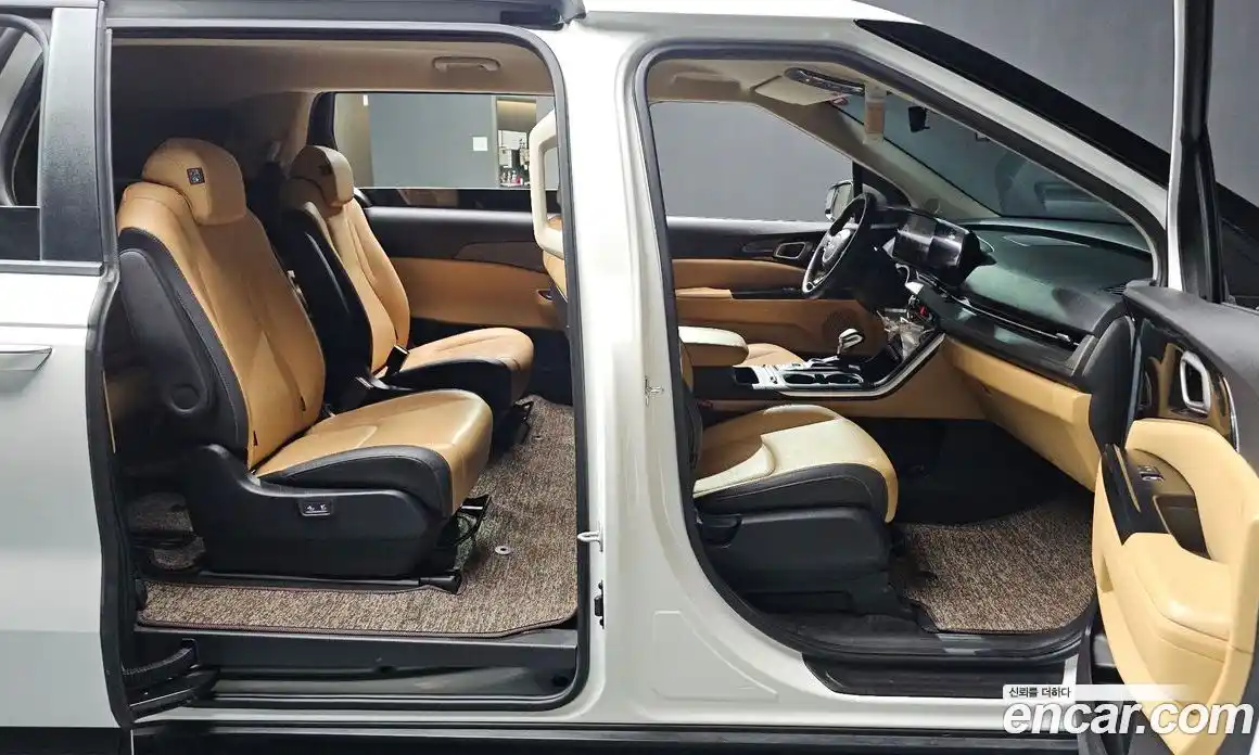 Kia Canival 2022 2.2 Автомат в Москве № 133063, фото 17