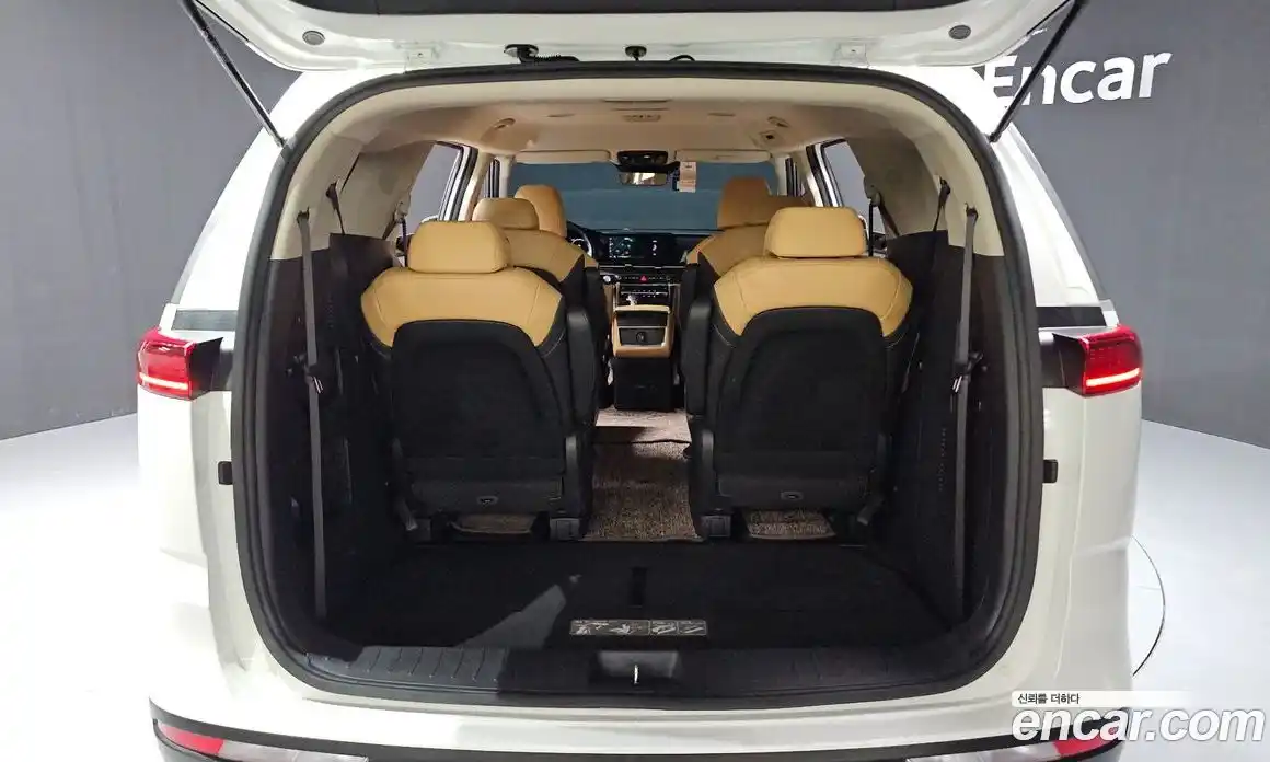 Kia Canival 2022 2.2 Автомат в Москве № 133063, фото 19