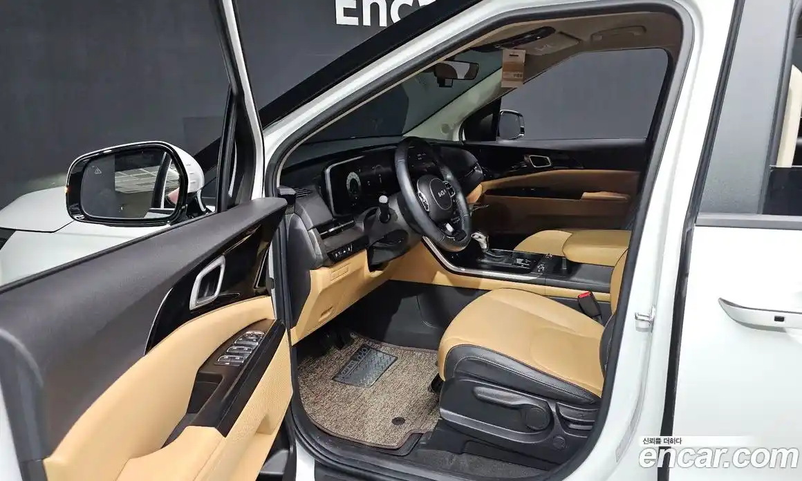 Kia Canival 2022 2.2 Автомат в Москве № 133063, фото 3