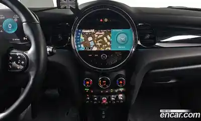 Mini Cooper 2022 2.0 Автомат в Москве № 136690, миниатюра 11