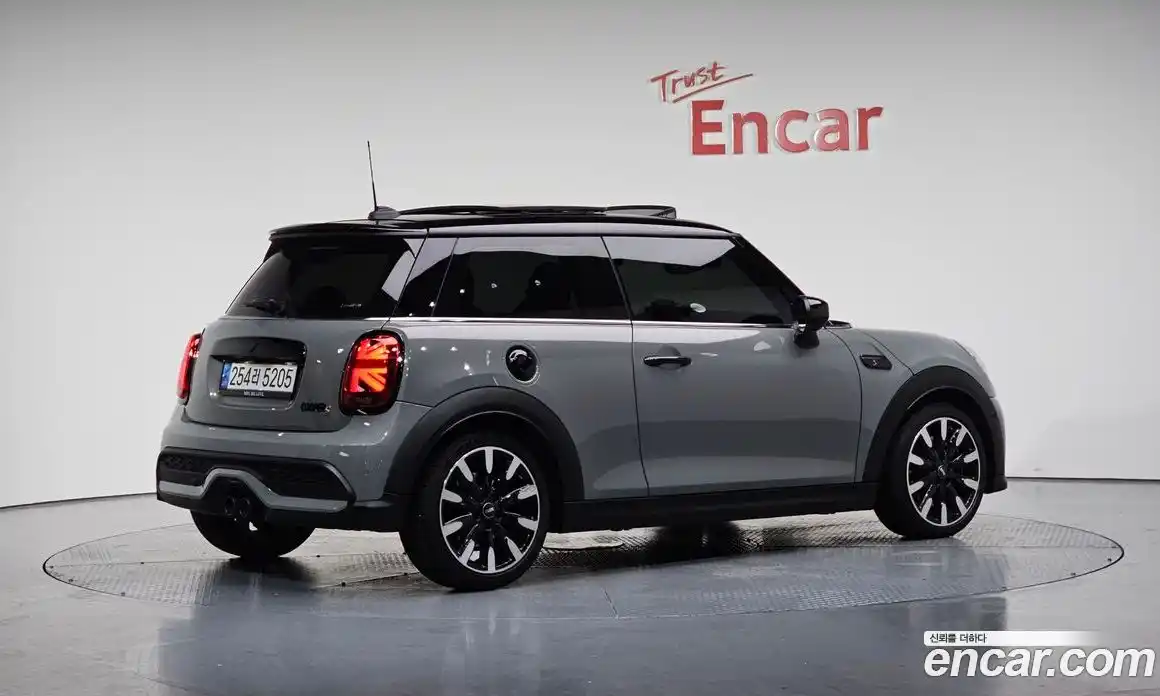 Mini Cooper 2022 2.0 Автомат в Москве № 136690, фото 14