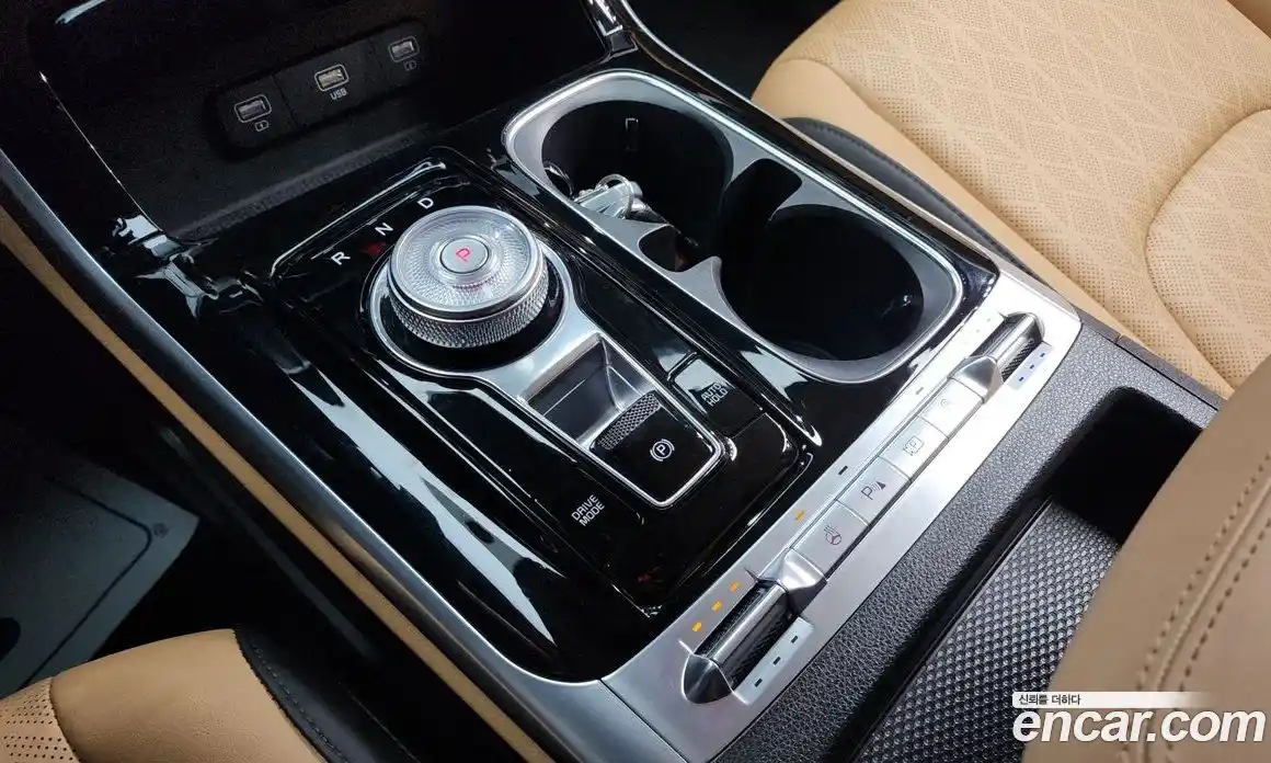 Kia Canival 2023 2.2 Автомат в Москве № 13920, фото 6