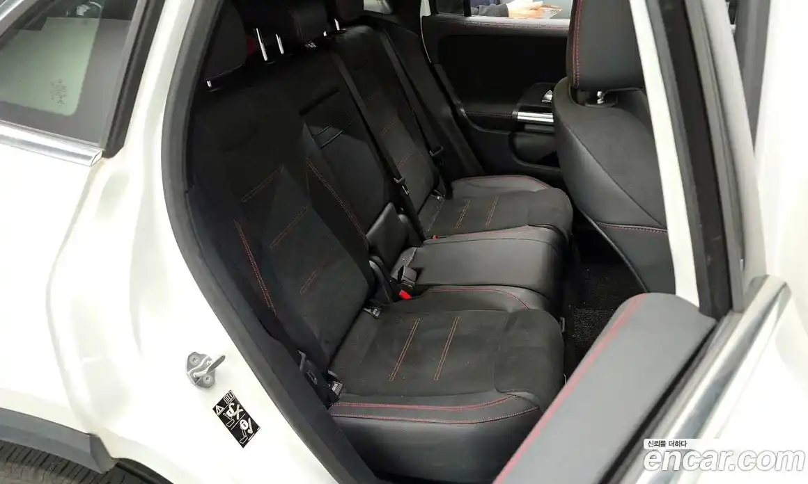 Mercedes-Benz GLA-Class 2022 2.0 Автомат в Москве № 143173, фото 3