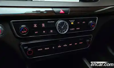 Kia K7 2019 2.4 Автомат в Москве № 14400, миниатюра 11