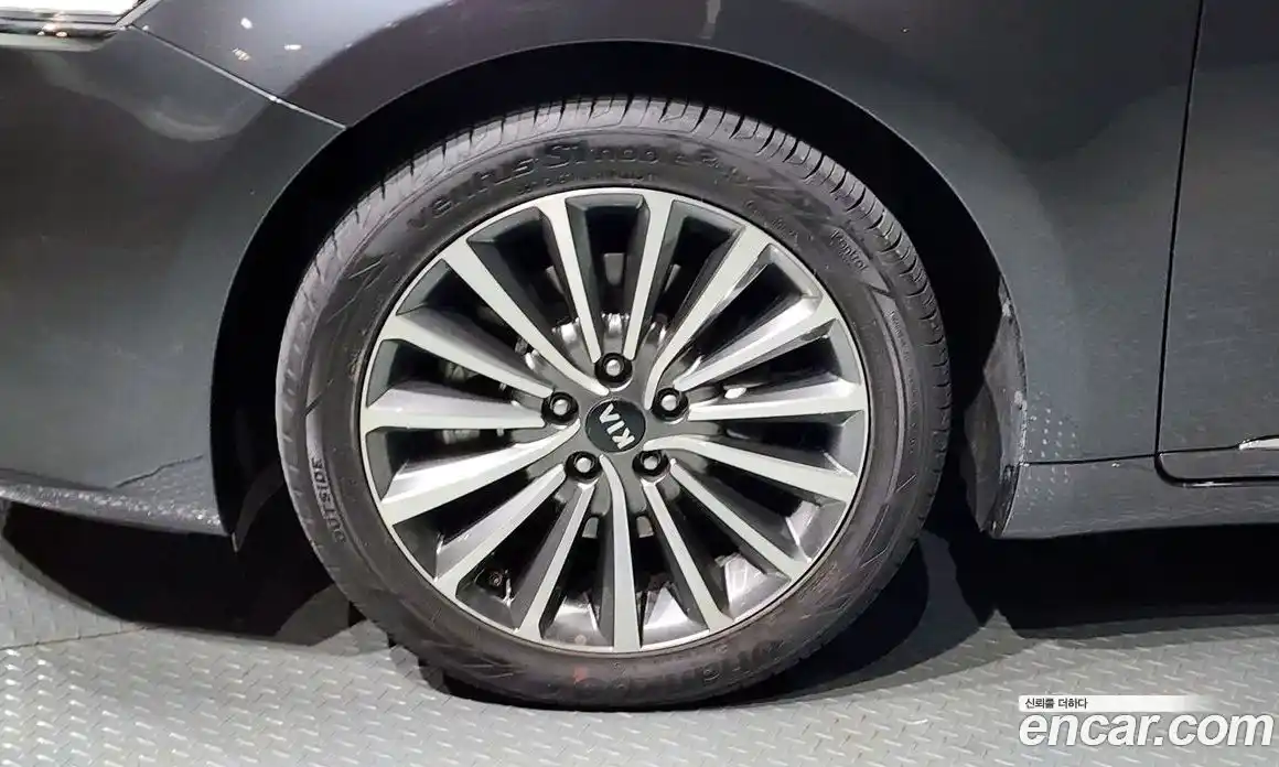 Kia K7 2019 2.4 Автомат в Москве № 14400, фото 20