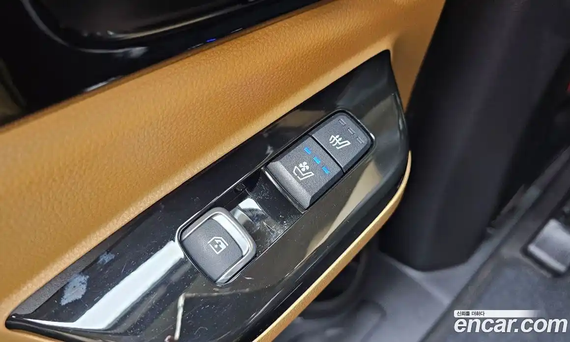 Kia Canival 2023 2.2 Автомат в Москве № 14569, фото 3