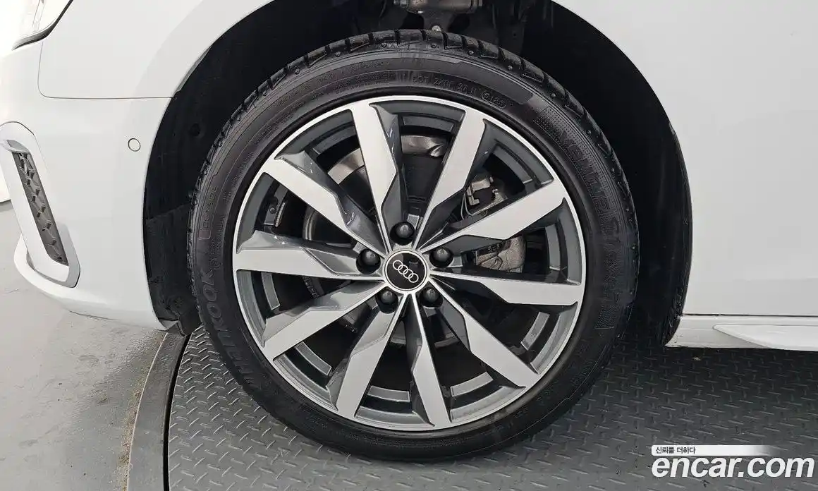 Audi A4 2023 2.0 Автомат в Москве № 146587, фото 15