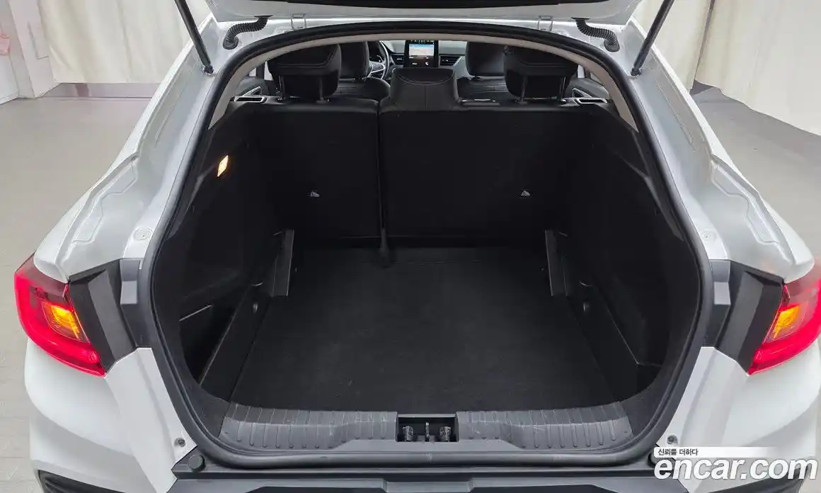 Renault XM3 2023 1.6 Автомат в Москве № 148282, фото 16