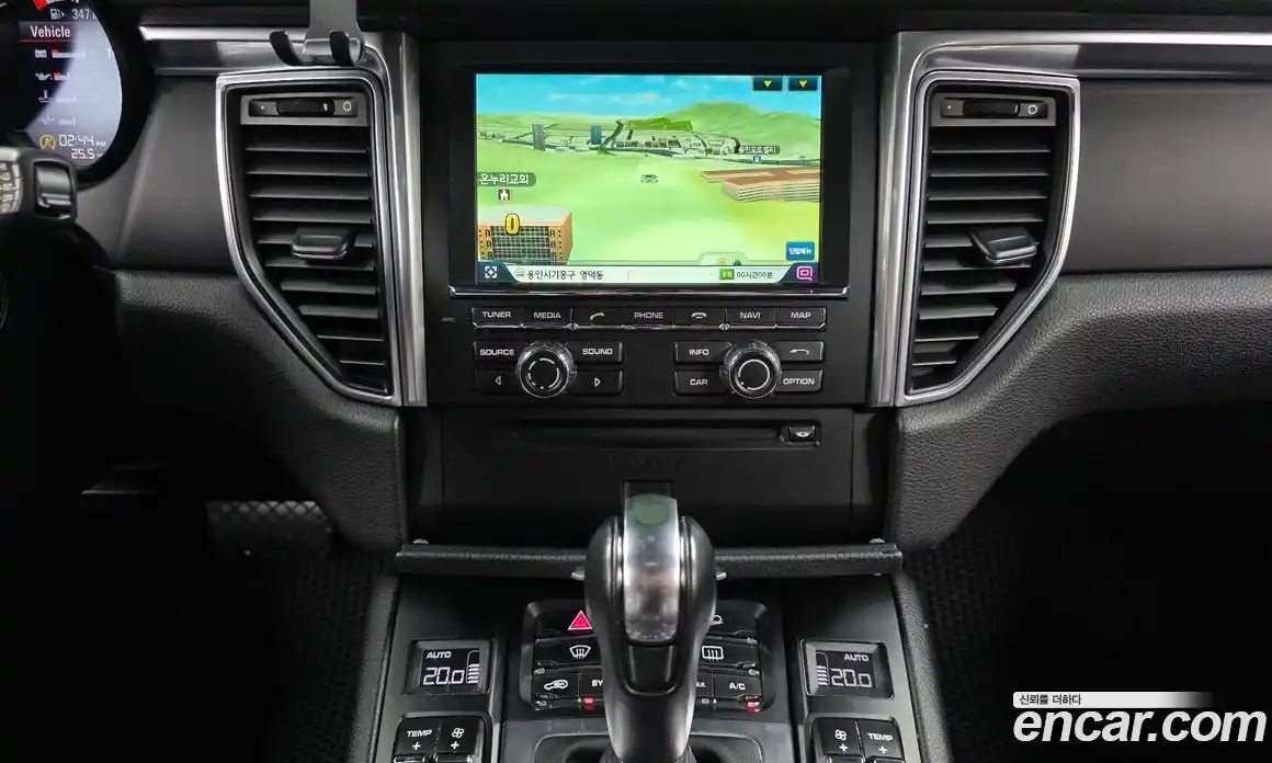 Porsche Macan 2015 2.0 Автомат в Москве № 150291, фото 14