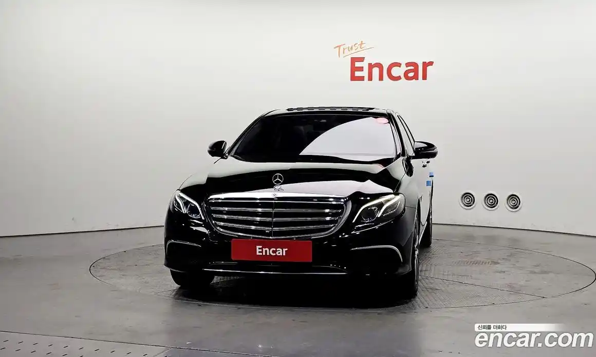 Mercedes-Benz E-Class 2018 2.0 Автомат в Москве № 150823, фото 13