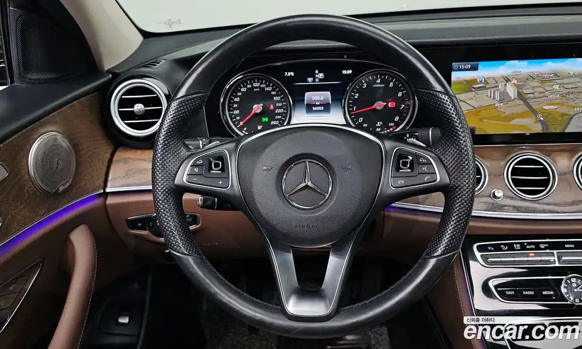 Mercedes-Benz E-Class 2018 2.0 Автомат в Москве № 150823, фото 17