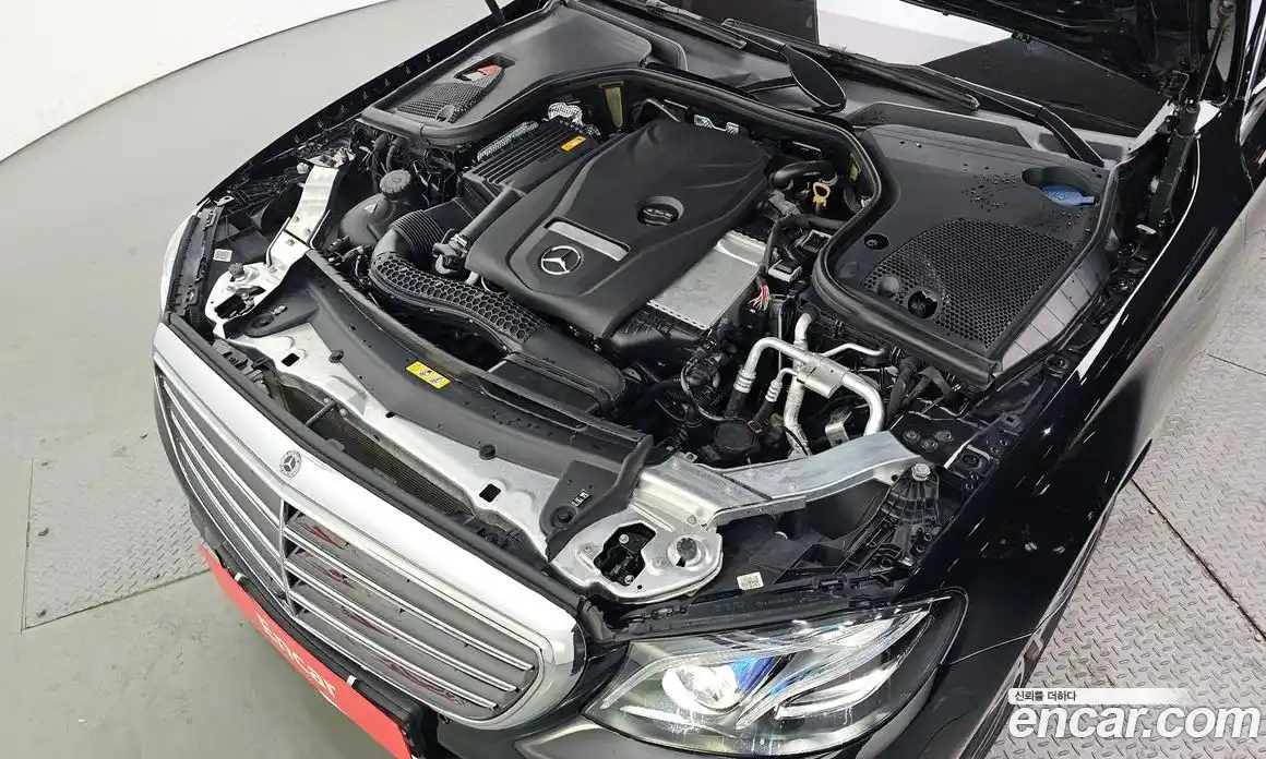 Mercedes-Benz E-Class 2018 2.0 Автомат в Москве № 150823, фото 18