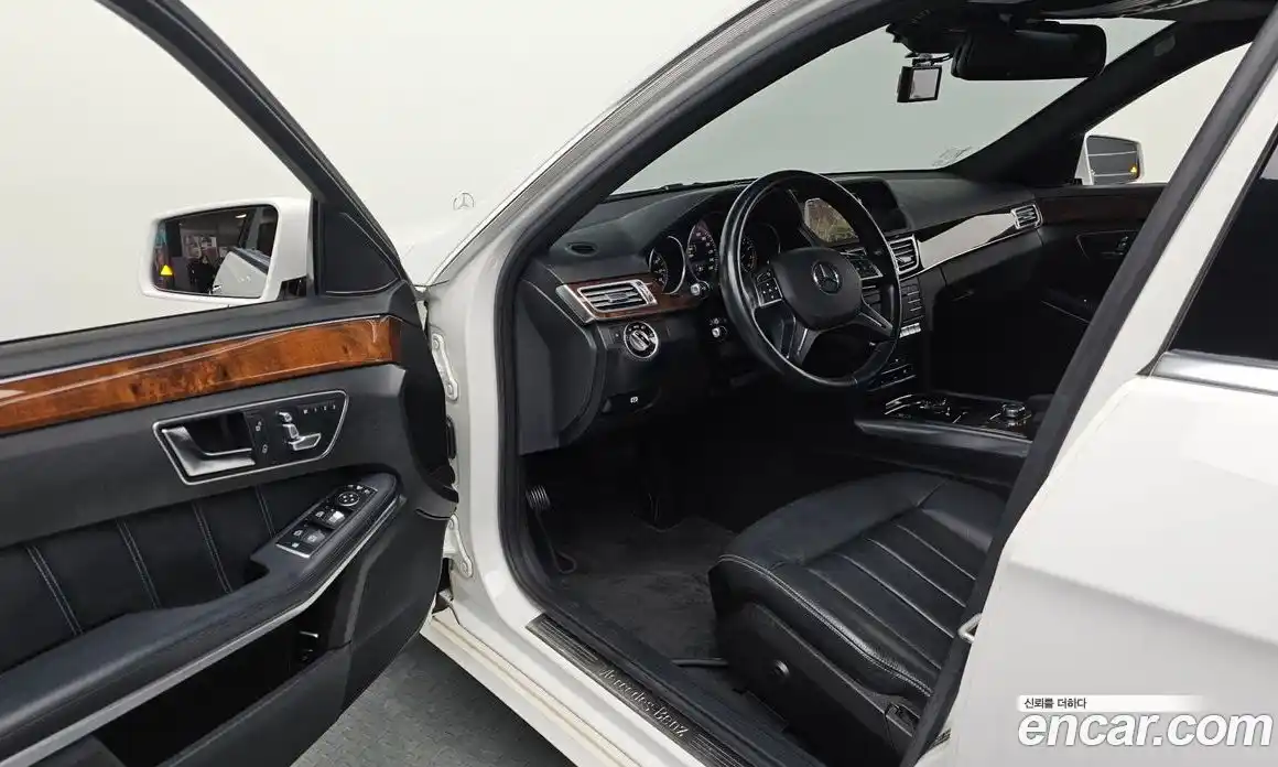 Mercedes-Benz E-Class 2016 3.5 Автомат в Москве № 160624, фото 11