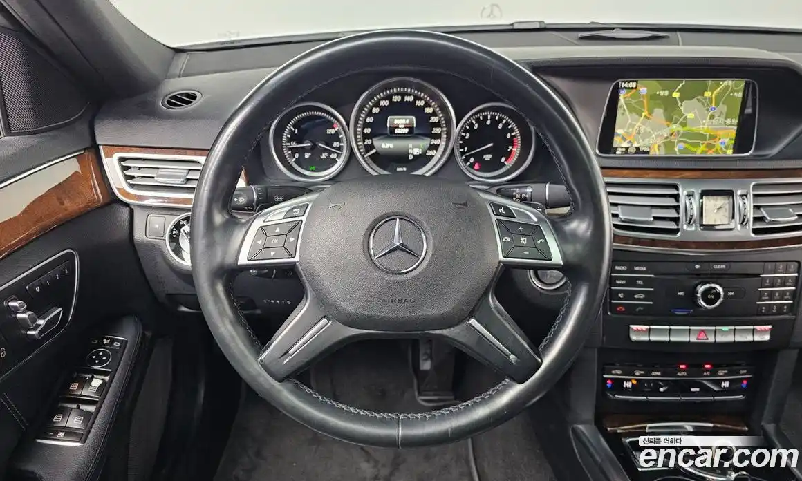 Mercedes-Benz E-Class 2016 3.5 Автомат в Москве № 160624, фото 16