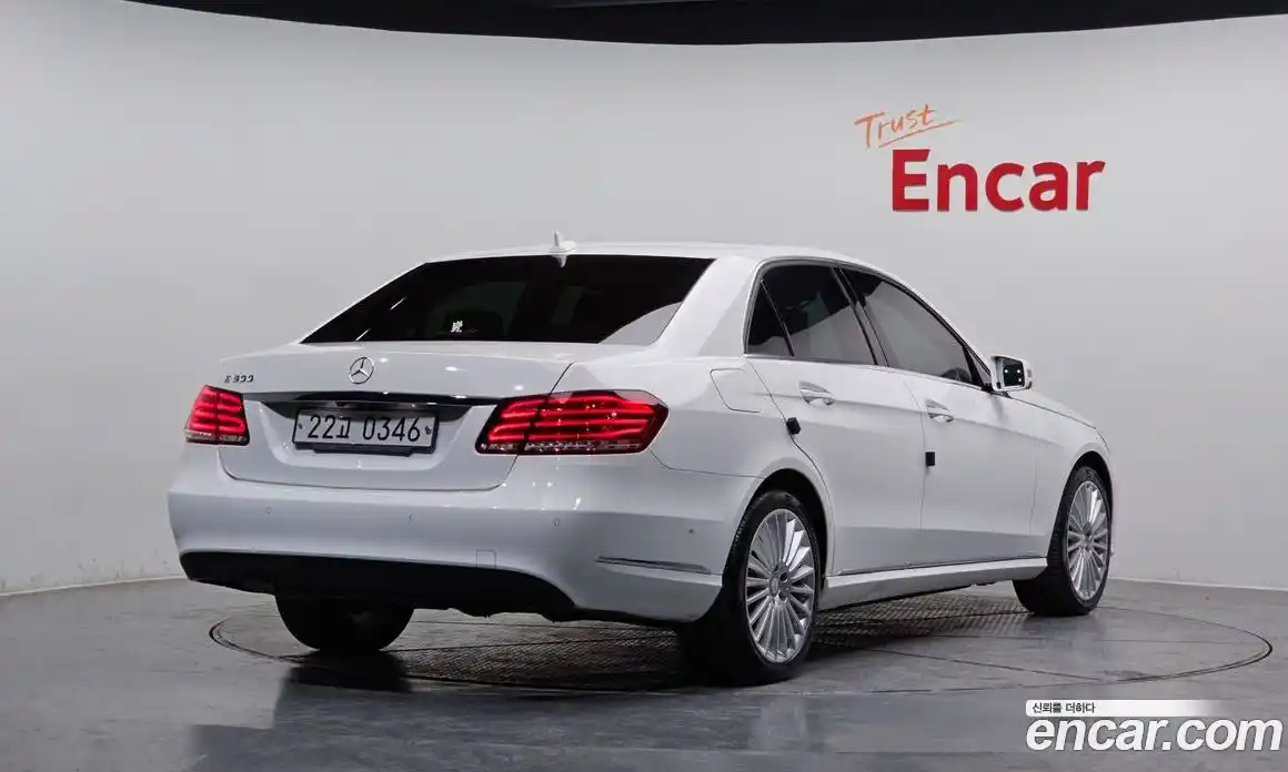 Mercedes-Benz E-Class 2016 3.5 Автомат в Москве № 160624, фото 8