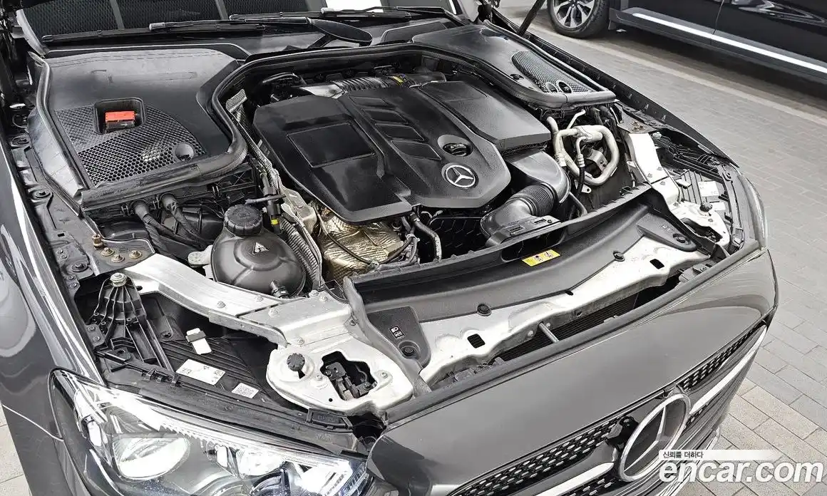 Mercedes-Benz E-Class 2021 1.9 Автомат в Москве № 160780, фото 18