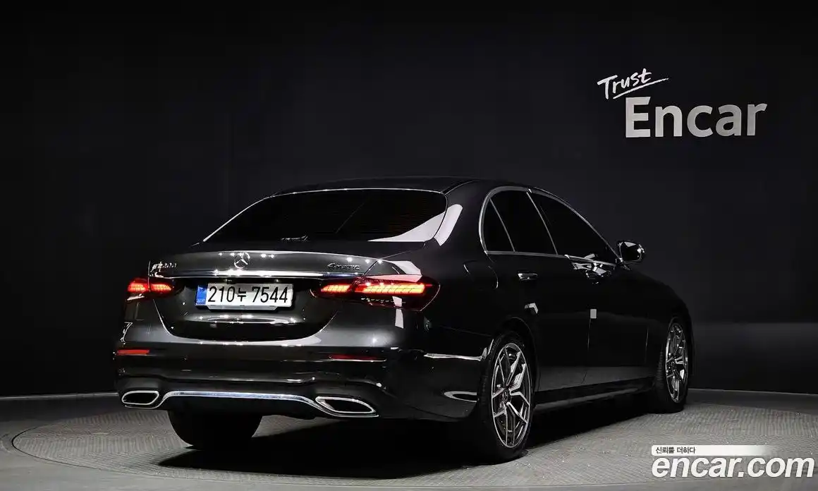 Mercedes-Benz E-Class 2021 1.9 Автомат в Москве № 160780, фото 5