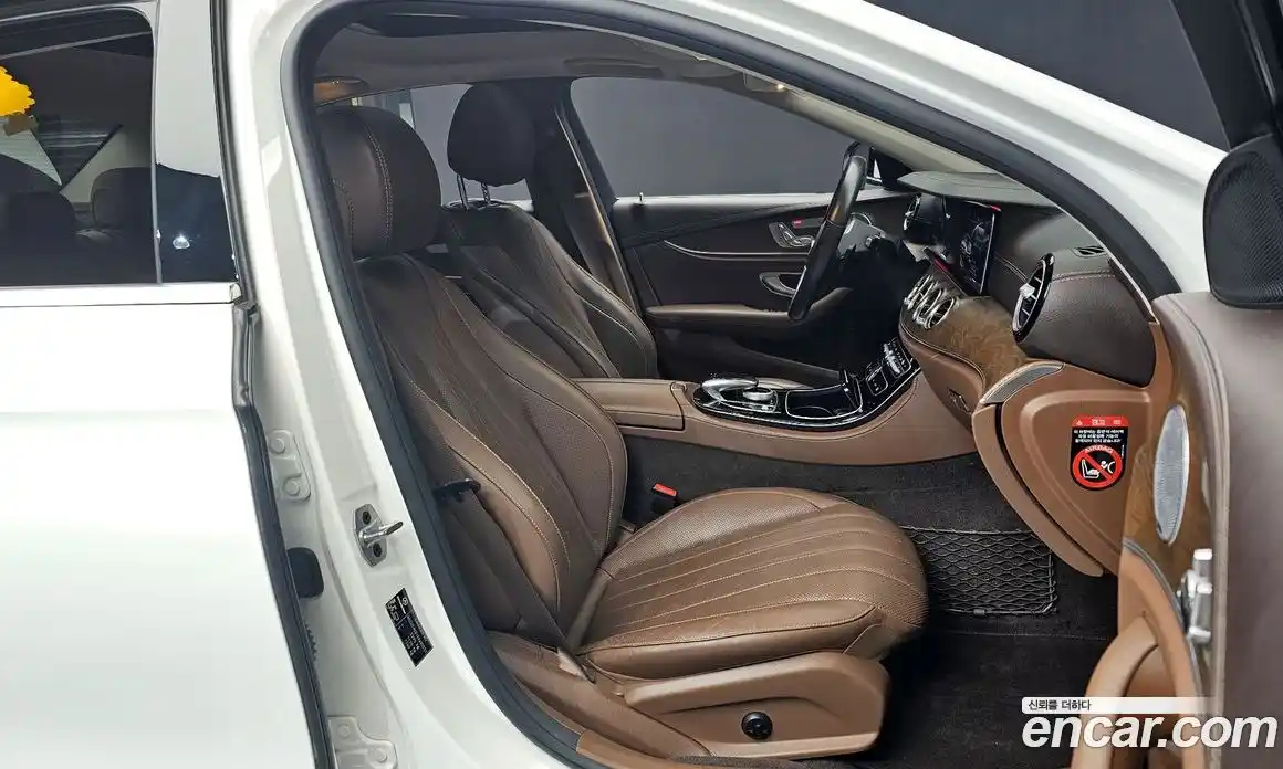 Mercedes-Benz E-Class 2019 2.0 Автомат в Москве № 161553, фото 14