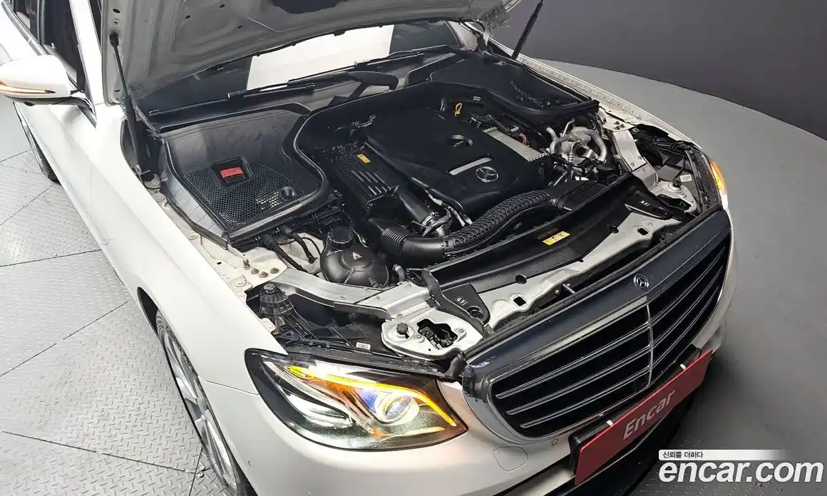 Mercedes-Benz E-Class 2019 2.0 Автомат в Москве № 161553, фото 6