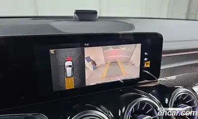 Mercedes-Benz GLB-Class 2021 2.0 Автомат в Москве № 161675, миниатюра 3