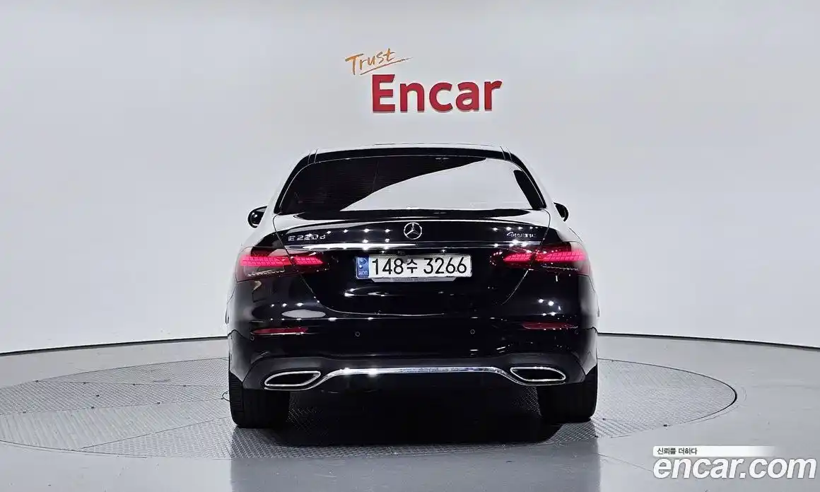 Mercedes-Benz E-Class 2021 1.9 Автомат в Москве № 161855, фото 4