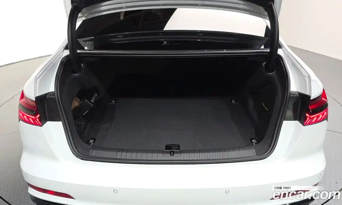 Audi A6 2025 2.0 Автомат в Москве № 162292, фото 12