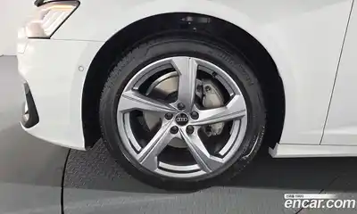 Audi A6 2025 2.0 Автомат в Москве № 162292, миниатюра 2