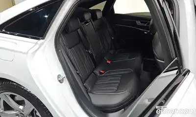 Audi A6 2025 2.0 Автомат в Москве № 162292, миниатюра 10