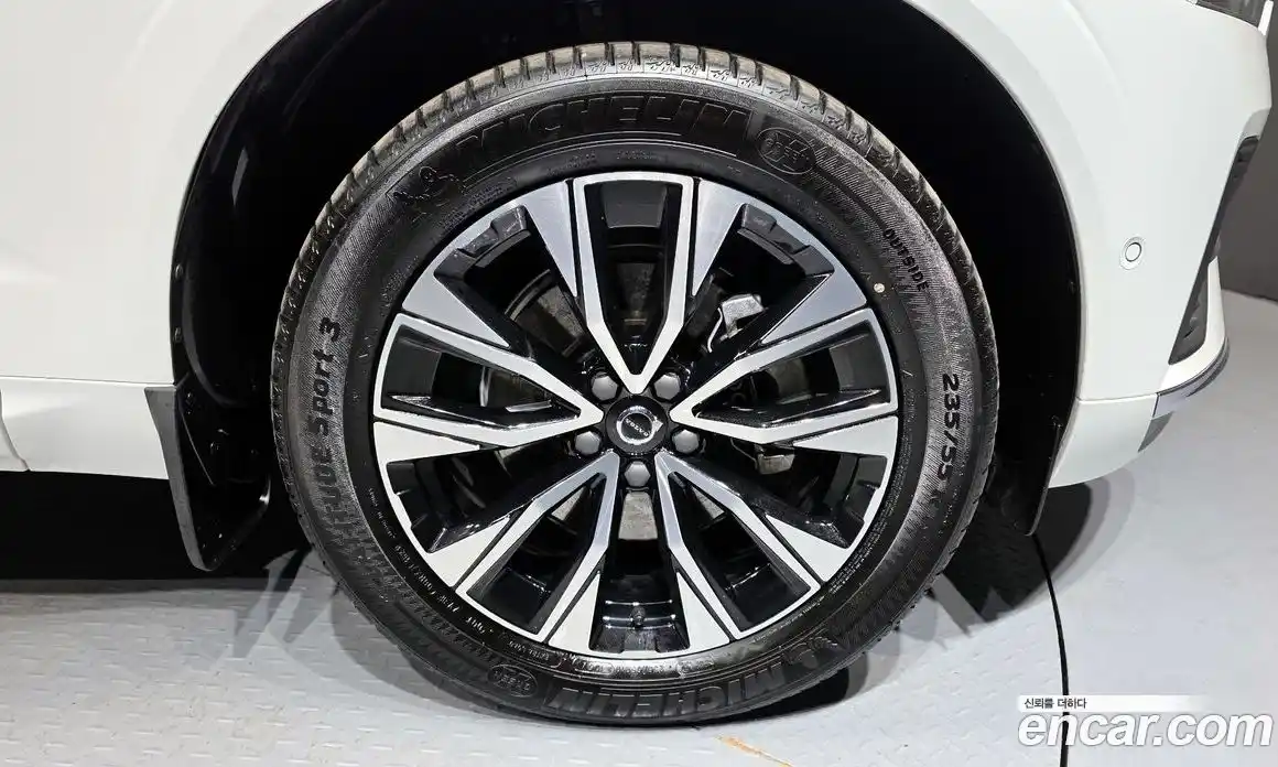 Volvo XC60 2024 2.0 Автомат в Москве № 164227, фото 19