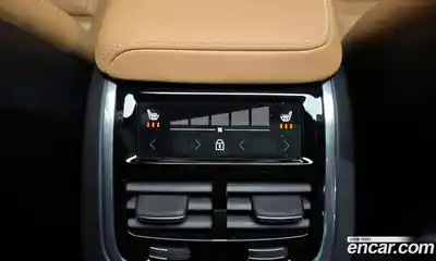 Volvo XC60 2024 2.0 Автомат в Москве № 164227, миниатюра 4