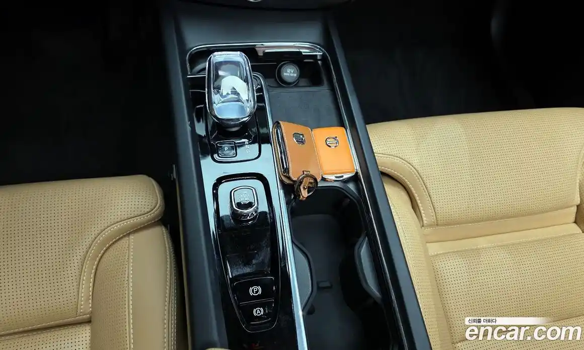 Volvo XC60 2024 2.0 Автомат в Москве № 164227, фото 5