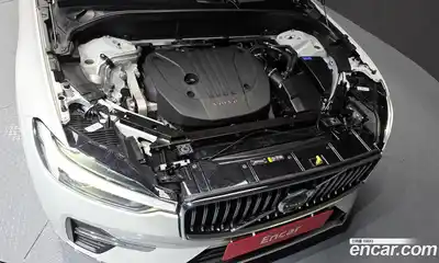 Volvo XC60 2024 2.0 Автомат в Москве № 164227, миниатюра 9