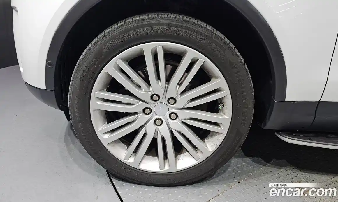 Land Rover Discovery 2017 3.0 Автомат в Москве № 166358, фото 20