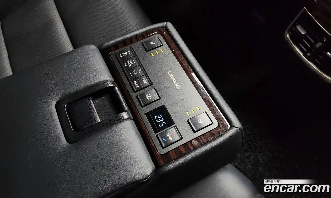 Lexus ES 2016 2.5 Автомат в Москве № 168210, фото 11