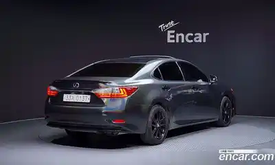 Lexus ES 2016 2.5 Автомат в Москве № 168210, миниатюра 3