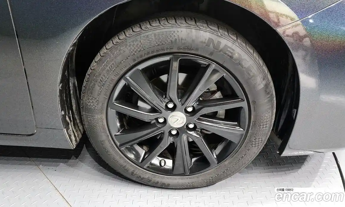 Lexus ES 2016 2.5 Автомат в Москве № 168210, фото 8