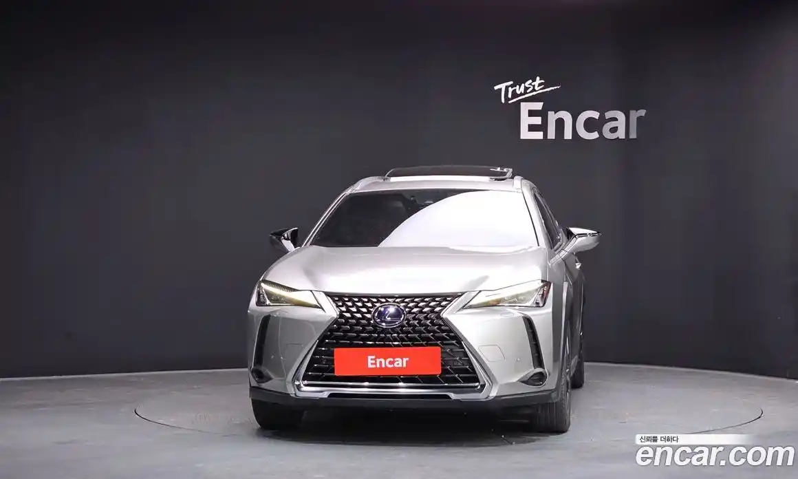 Lexus UX 2021 2.0 Автомат в Москве № 168318, фото 18