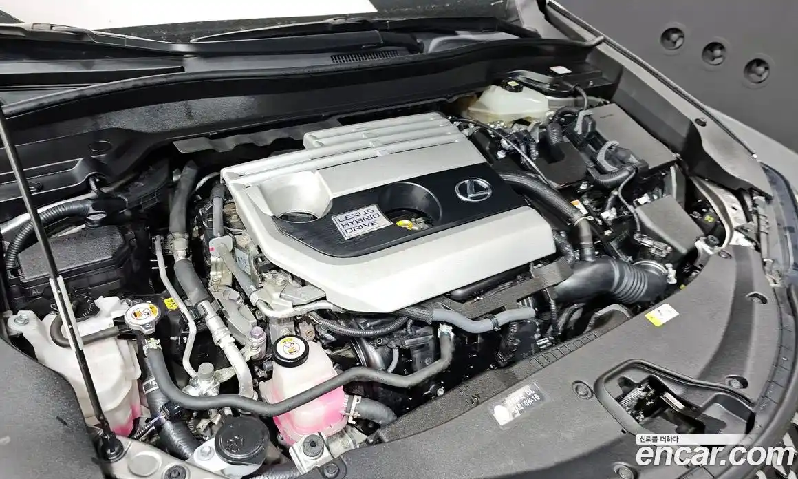 Lexus UX 2021 2.0 Автомат в Москве № 168318, фото 7