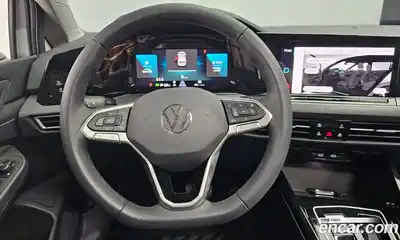 Volkswagen Golf 2024 2.0 Автомат в Москве № 168464, миниатюра 2