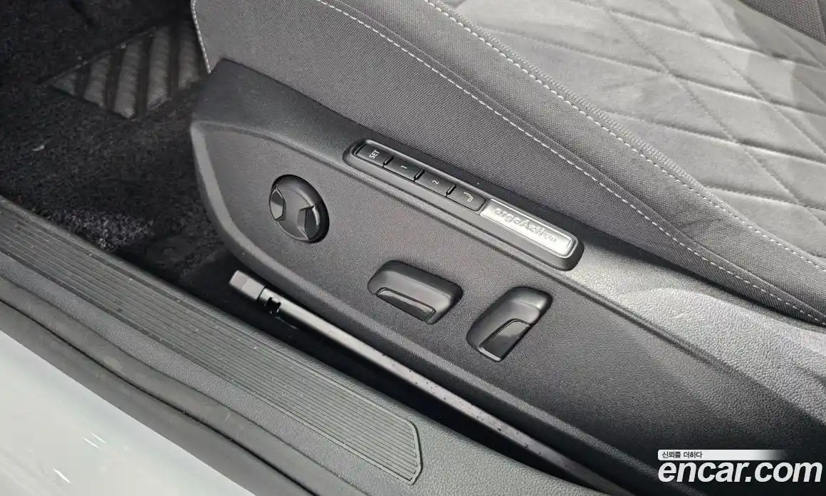 Volkswagen Golf 2024 2.0 Автомат в Москве № 168464, фото 6